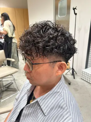 パーマ メンズ 🐲ツイスパ🐲 フェード/龍のヘアスタイル