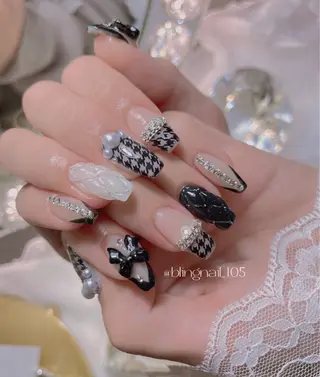 ネイル 24時まで❤︎韓国、 ワンホンネイルのネイルデザイン