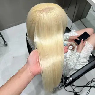 ロング カラー 💫艶ハイトーン×髪 質改善💫リュウトのヘアスタイル