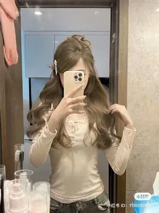 カラー 透明感うる艶カラー 🤍MANAMIのヘアスタイル