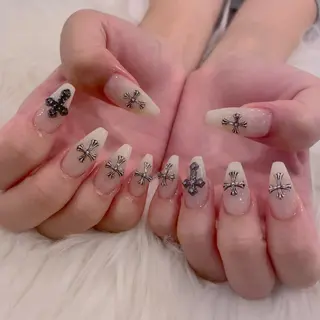 ネイル Tinaネイル 難波のネイルデザイン