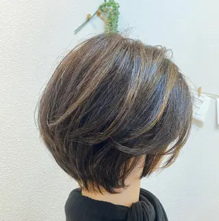 ショート トレンドパーマ 加藤菜月のヘアスタイル
