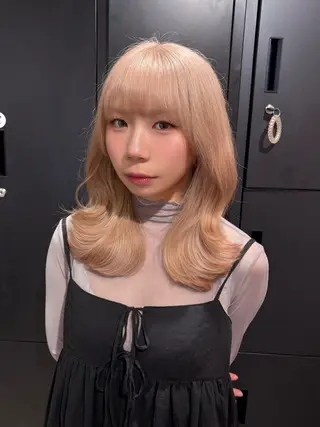 ロング カラー NAMI/似合わせ/ ハイトーン/レイヤーのヘアスタイル