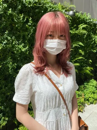 ミディアム カラー 横尾 歩のヘアスタイル
