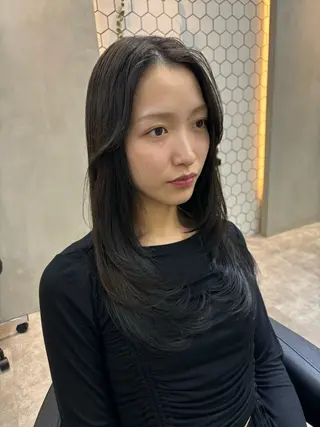 ロング Viot 銀座 樋口 桃佳のヘアスタイル