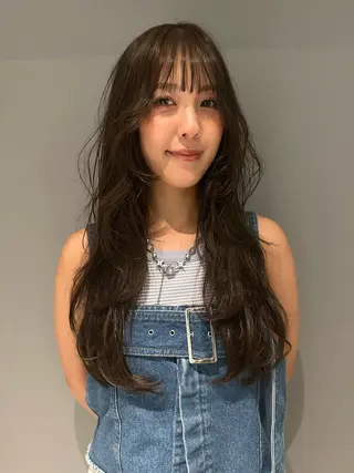 ロング カラー sally /レイヤーカットのヘアスタイル