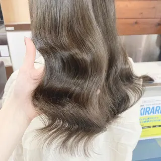 ロング レイヤー/艶髪カラー 森本くるみのヘアスタイル