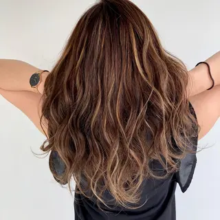 セミロング カラー 杉原 向日梨のヘアスタイル