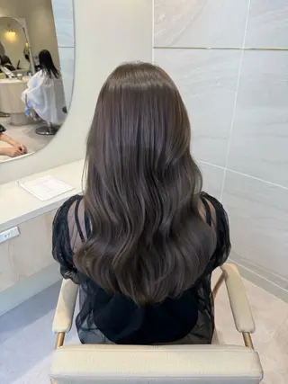 ロング カラー 透明感カラー🌿 グレージュ🐺陽介のヘアスタイル
