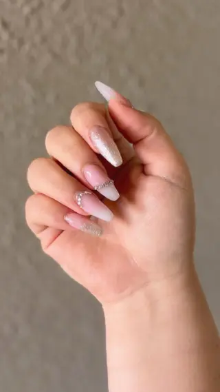 ロング カラー イレジスティブル ネイルズのネイルデザイン