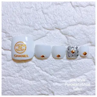 ミディアム ネイル 🐾enen style 🐾のネイルデザイン