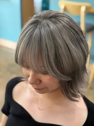 ミディアム Snaly カラー特化ページのヘアスタイル