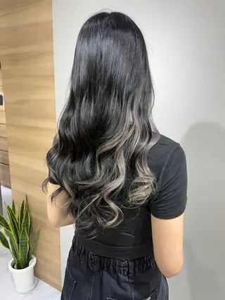 ロング カラー 韓国/インナーカラー 🍑YUI🍑のヘアスタイル