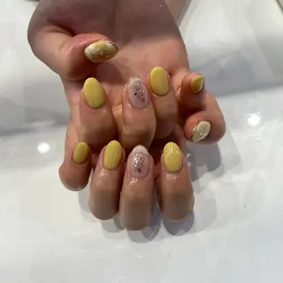 ネイル 鎌田 玲奈のネイルデザイン