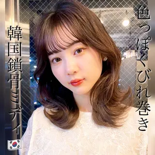 ミディアム カラー レイヤー/顔周り 田山 穂波のヘアスタイル