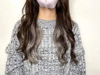 ロング カラー ブリーチカラー特化 U-topia小島のヘアスタイル