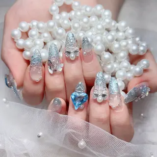 ネイル 🎀M nails✨ ビューティーのネイルデザイン
