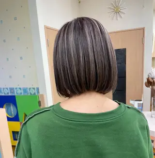 ショート カラー yui .のヘアスタイル