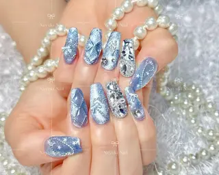 ネイル 🦋 Queenieのネイルデザイン