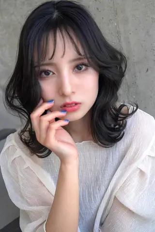 ミディアム yoriダブルカラー 代表すがわらのヘアスタイル