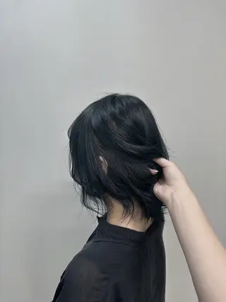 ミディアム カラー 中嶋 ほの香のヘアスタイル