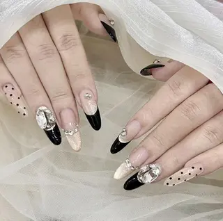 ネイル Pure&Rich Nailのネイルデザイン