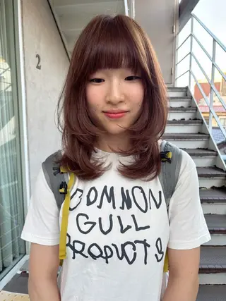 セミロング TRENCH 渡辺 琴夏のヘアスタイル