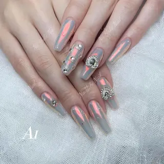 ネイル 🦋 Queenieのネイルデザイン