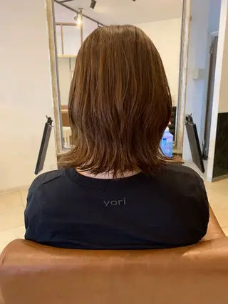 ミディアム 小椋 亜未のヘアスタイル