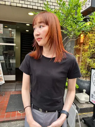 ミディアム カラー 顔周りレイヤーカット ブリーチminamiのヘアスタイル
