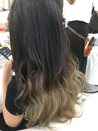 ロング カラー 髪質改善 中川 翔のヘアスタイル