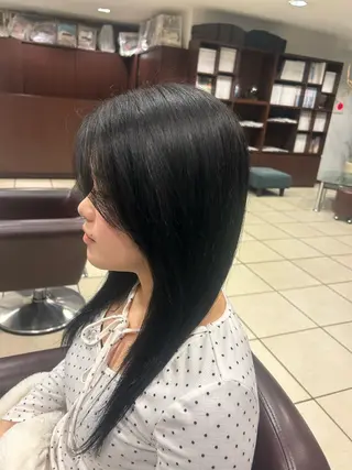 ロング カラー 宮下 真弥のヘアスタイル