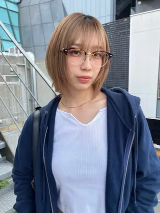 ショート レイヤーカット\ウル フ　chinatsuのヘアスタイル