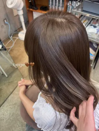 ロング カラー 榎本 すみれのヘアスタイル