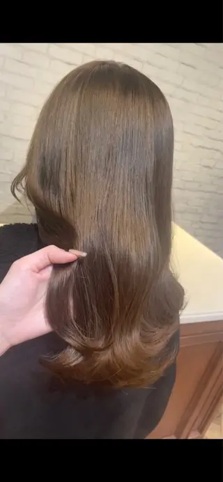セミロング カラー ご新規様限定 透明感カラーKANAのヘアスタイル