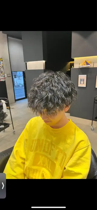 ショート パーマ 佐々木 渉のヘアスタイル