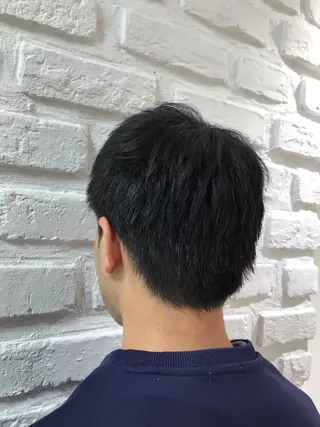 ショート メンズ 【暖色カラー特化】 中山由梨のヘアスタイル