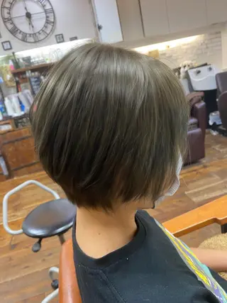 ショート 井手口 沙樹のヘアスタイル