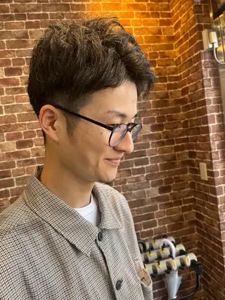 ショート カラー パーマ ヘアアレンジ メンズ キッズ ネイル マツエク・マツパ アイブロウ 久木原 ゆりのヘアスタイル
