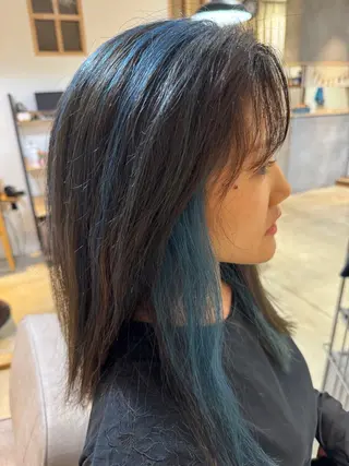 ロング カラー 大塚 しおりのヘアスタイル