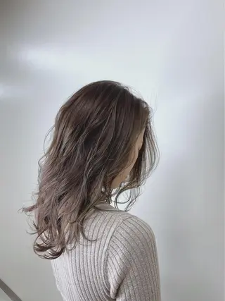 ミディアム カラー 伊藤 舜斗のヘアスタイル