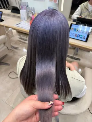ロング 岡田 和馬のヘアスタイル