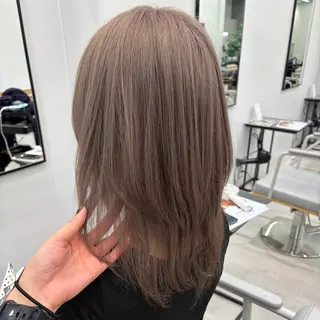 ミディアム カラー joule 藤原沙綾のヘアスタイル