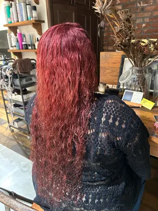 カラー momona english okのヘアスタイル