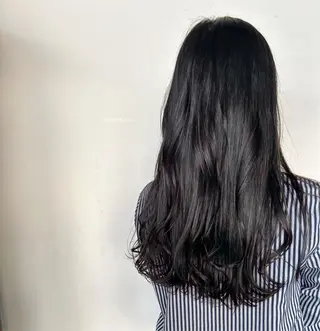 ミディアム 樋富 優香のヘアスタイル