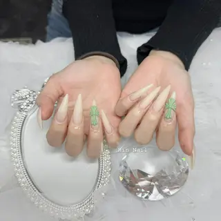 ネイル Hin Nail 日本橋店のネイルデザイン