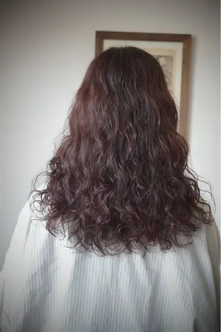 ロング カラー パーマ 岩村 夏姫のヘアスタイル