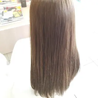 ロング カラー 山内 佐江子のヘアスタイル