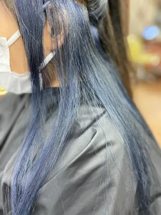 カラー masa ディレクターのヘアスタイル