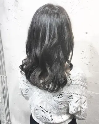セミロング カラー ✨艶髪✨透明感✨ 山内大樹のヘアスタイル